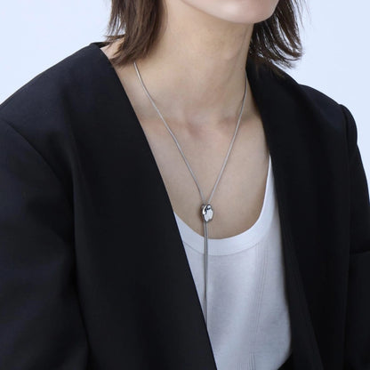 ループタイネックレス