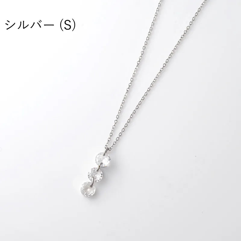 3粒ビジューネックレス