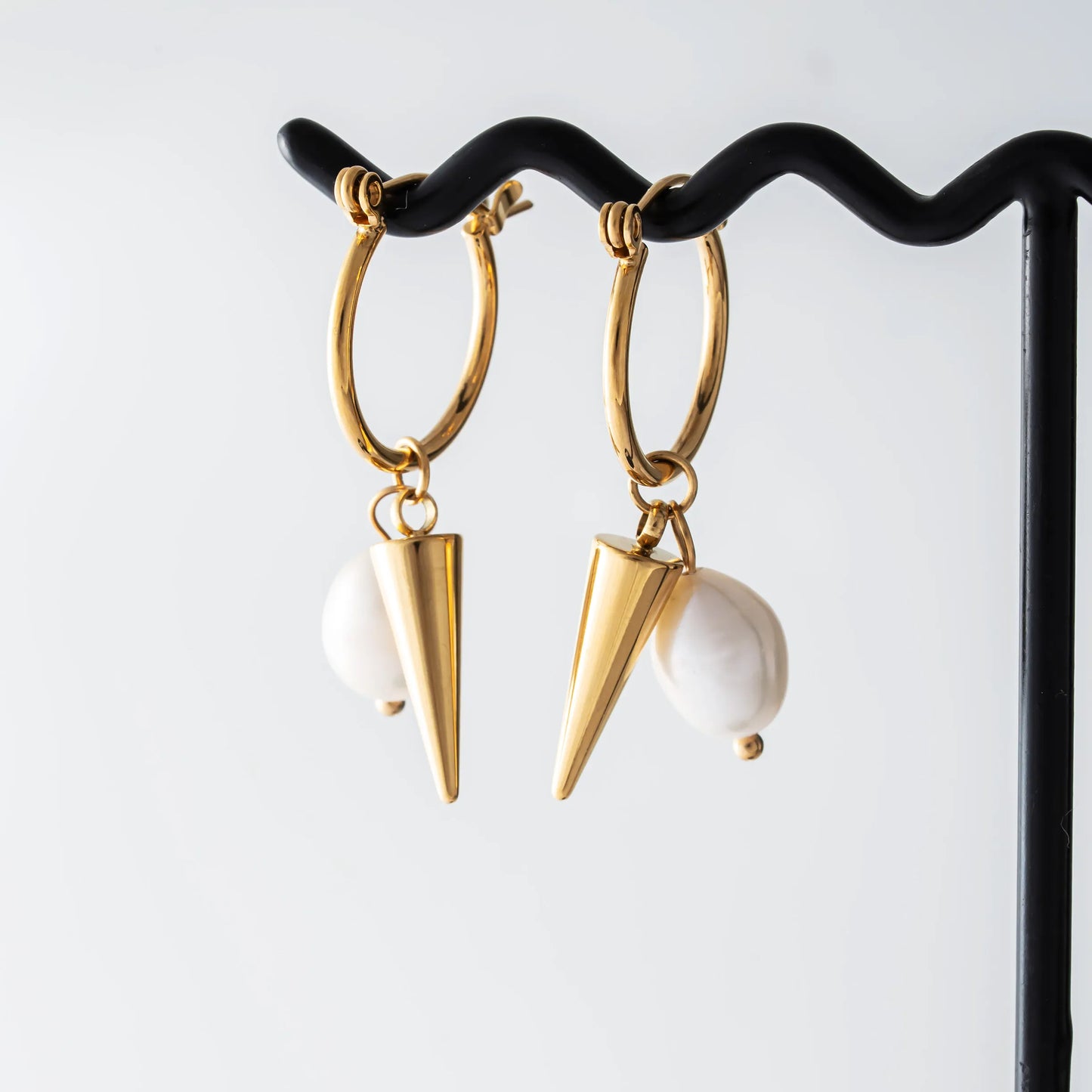 淡水パール×コーンパーツピアス