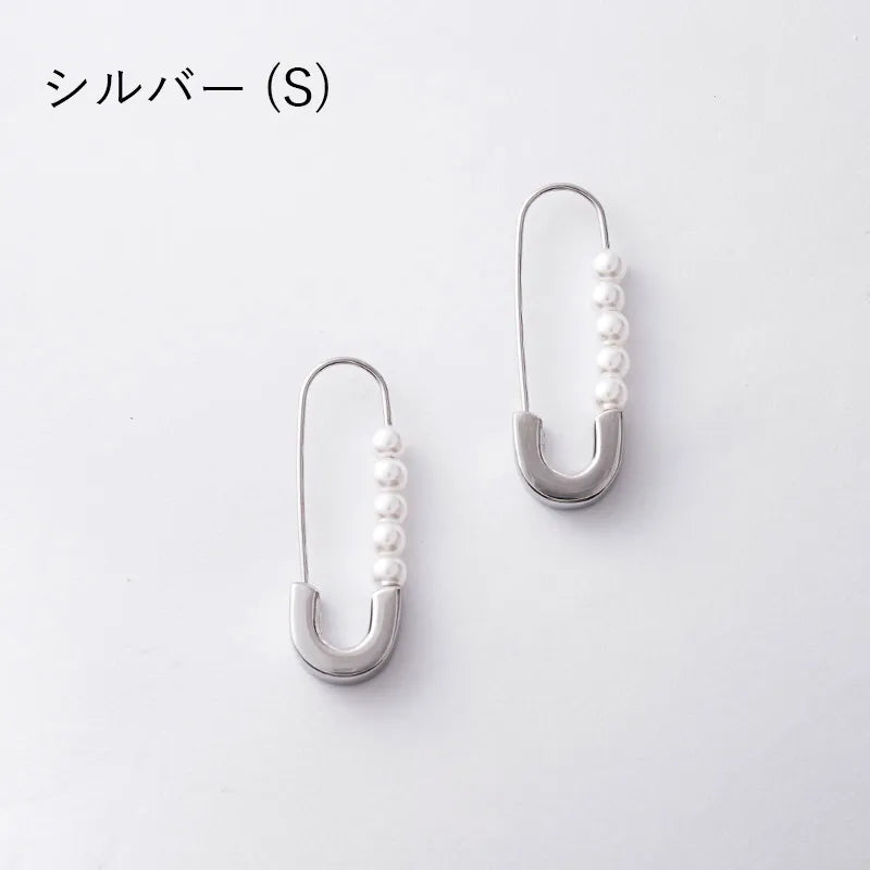 パール×Safety Pinモチーフピアス