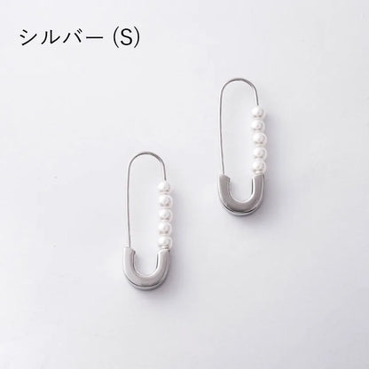 パール×Safety Pinモチーフピアス