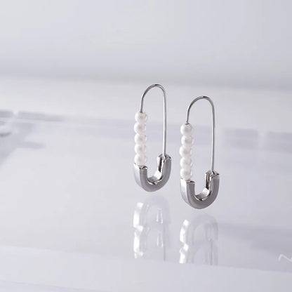 パール×Safety Pinモチーフピアス