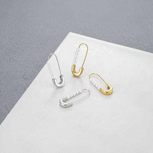 パール×Safety Pinモチーフピアス