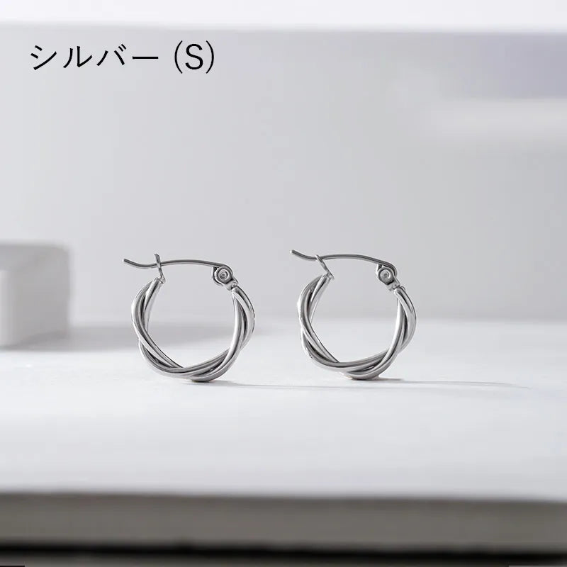 クロスラインフープピアス
