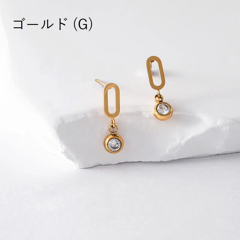 ビジューデザインピアス