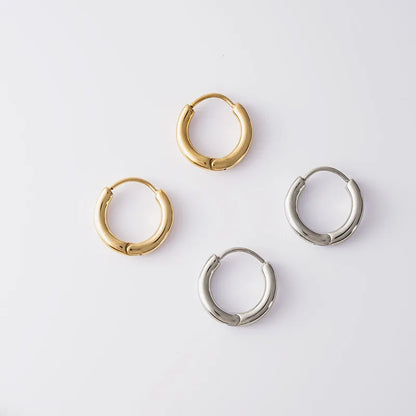 ニュアンスカーブフープピアス