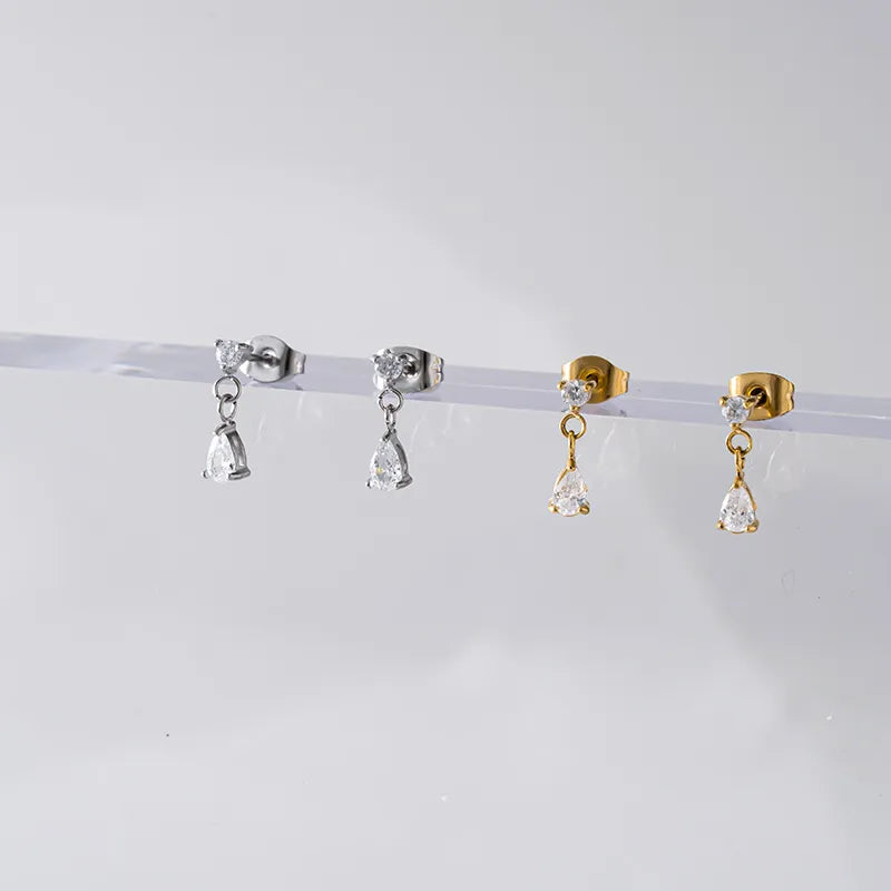 ビジューデザインピアス
